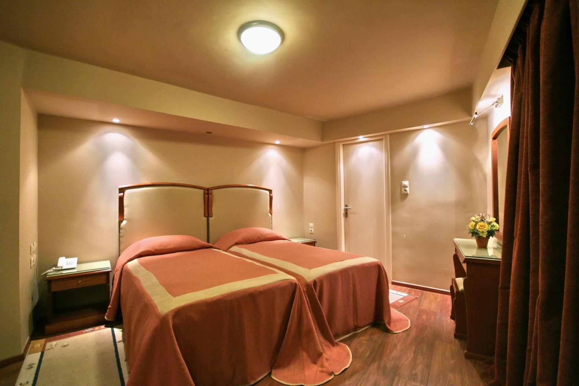 Kentrikon Hotel Langadia Quarto foto
